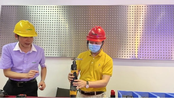 雙興集團：推進三期，拓寬市場